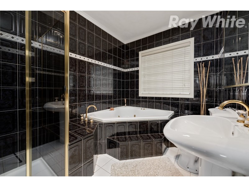 8 Polydor Court, Epping VIC 3076