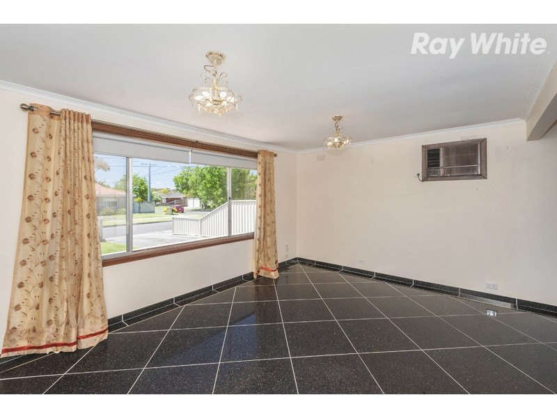 4 Windsor Crescent, Bundoora VIC 3083
