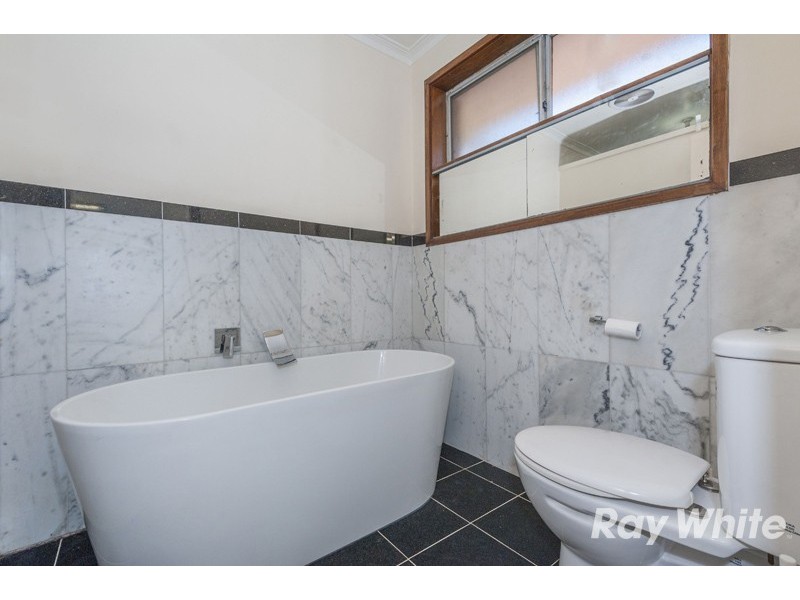 4 Windsor Crescent, Bundoora VIC 3083