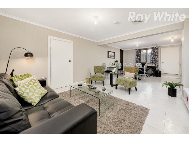 3 Buckmaster Drive, Mill Park VIC 3082