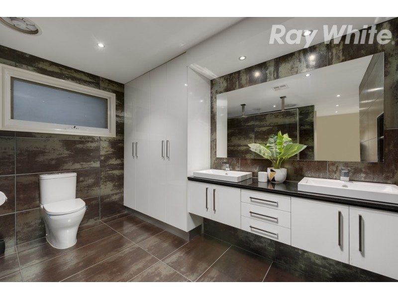 1 Overton Close, Greenvale VIC 3059