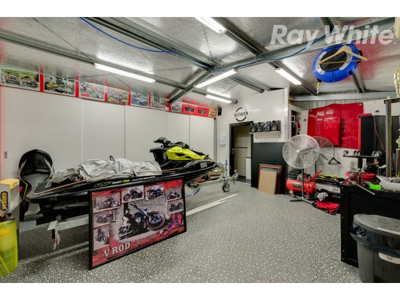 1 Overton Close, Greenvale VIC 3059