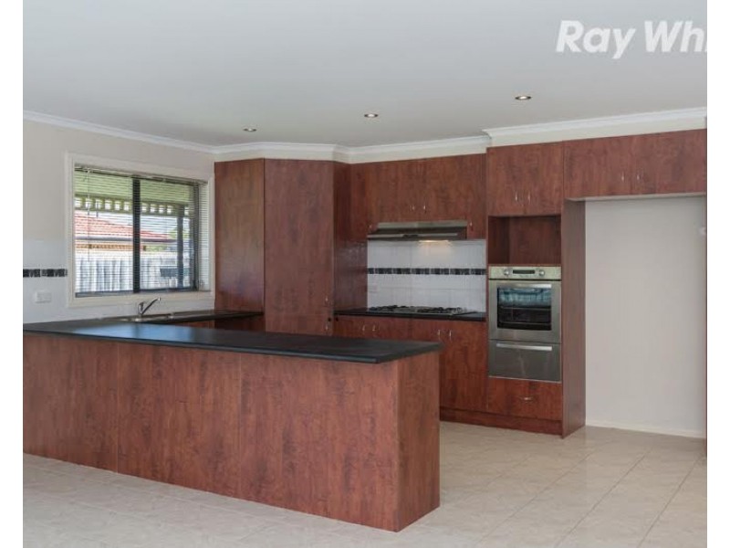 4 Myna Street, Epping VIC 3076