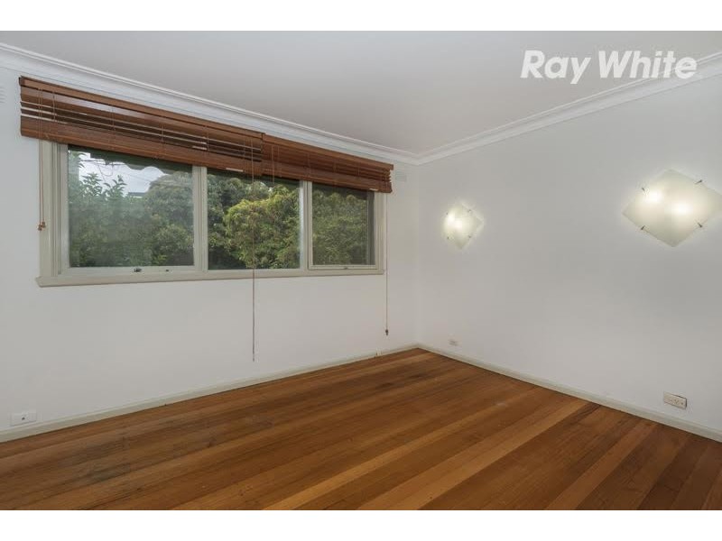 33 Byrne Crescent, Watsonia North VIC 3087