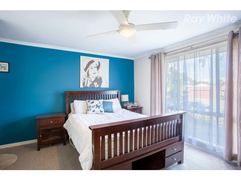 19 Jolly Terrace, South Morang VIC 3752