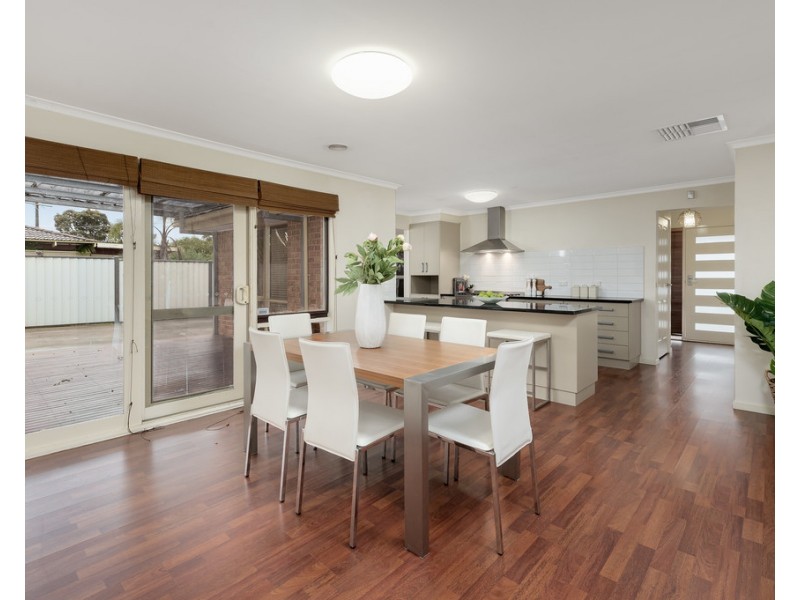 13 Coronet Close, Epping VIC 3076