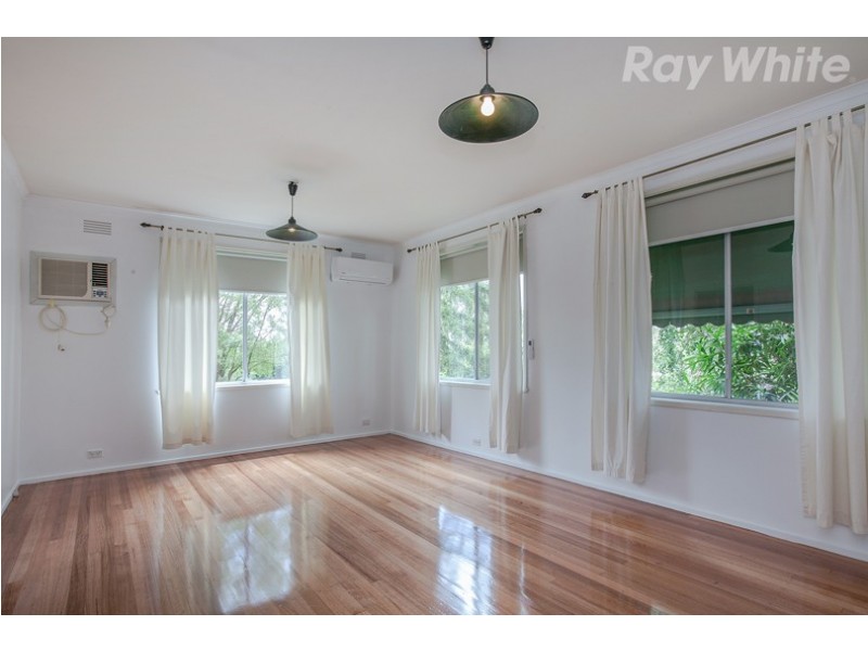11A Macleod Parade, Macleod VIC 3085