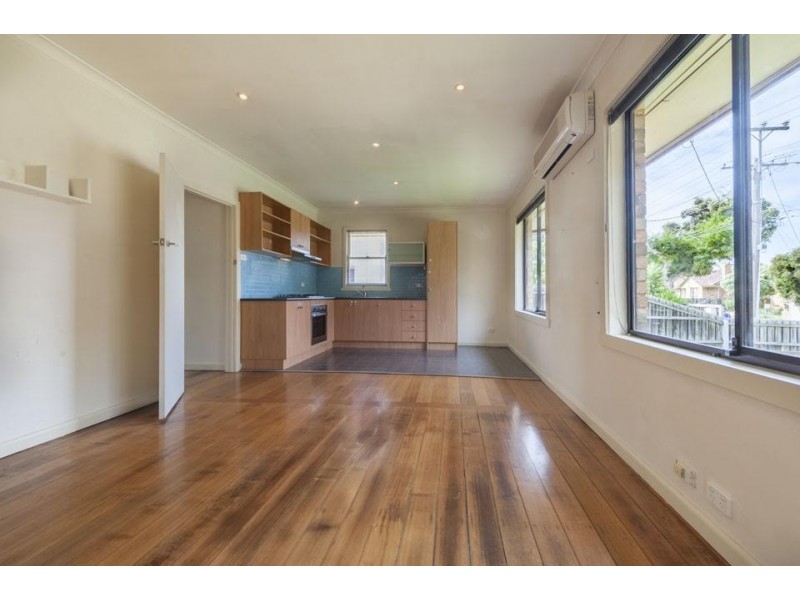 22 Winter Crescent, Reservoir VIC 3073