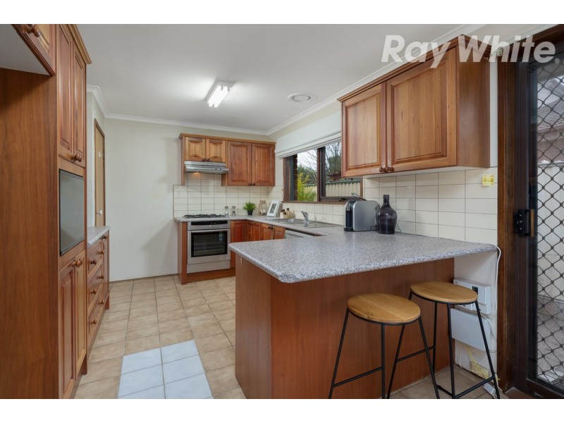 10 Merryn Close, Bundoora VIC 3083