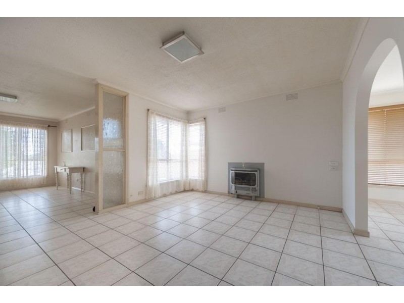 44 Bickley Avenue, Thomastown VIC 3074