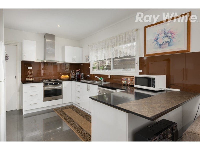 21 Curtain Street, Kingsbury VIC 3083