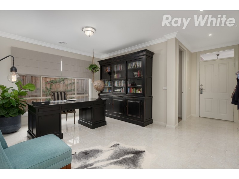 16 Gledswood Avenue, South Morang VIC 3752