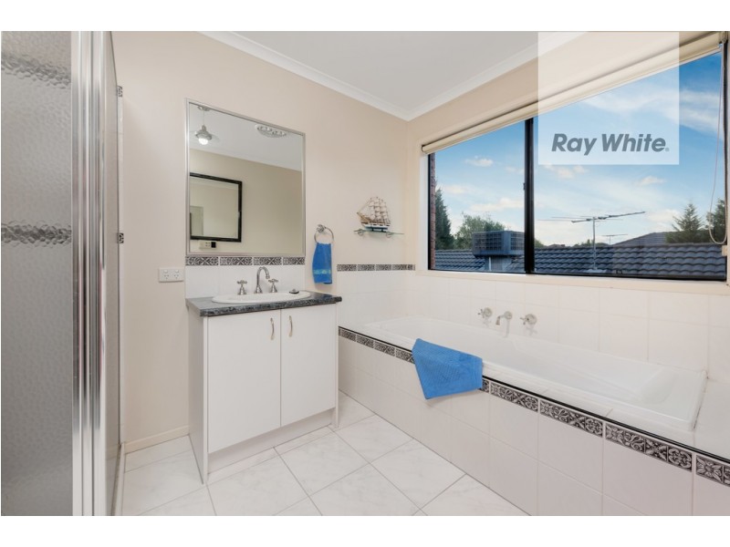 35 Bramble Crescent, Bundoora VIC 3083