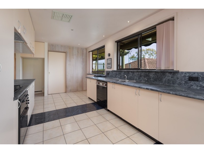 25 Neilsen Crescent, Bundoora VIC 3083