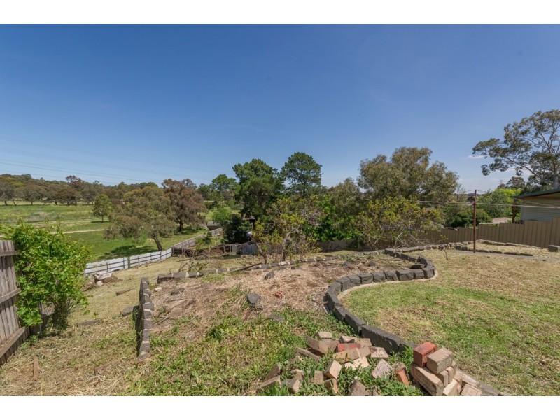 25 Neilsen Crescent, Bundoora VIC 3083