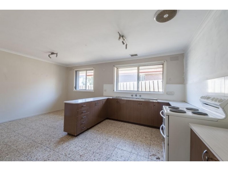 29 Carolyn Crescent, Bundoora VIC 3083