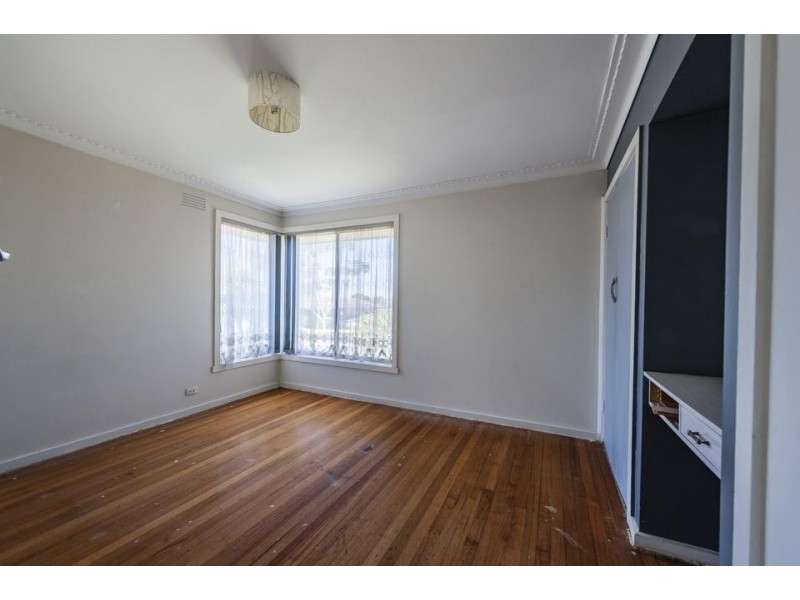 29 Carolyn Crescent, Bundoora VIC 3083