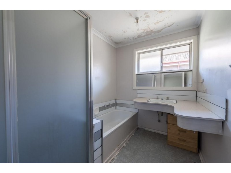 29 Carolyn Crescent, Bundoora VIC 3083