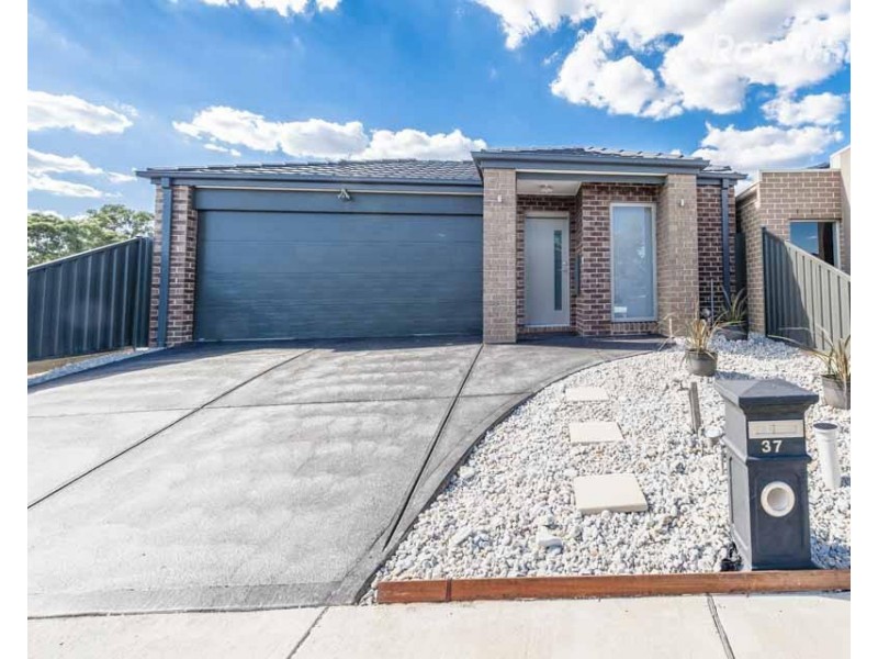 37 Blackcurrant Circuit, Mernda VIC 3754