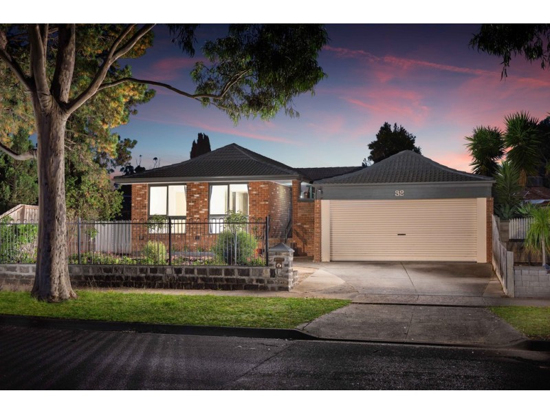 32 Mill Park Drive, Mill Park VIC 3082