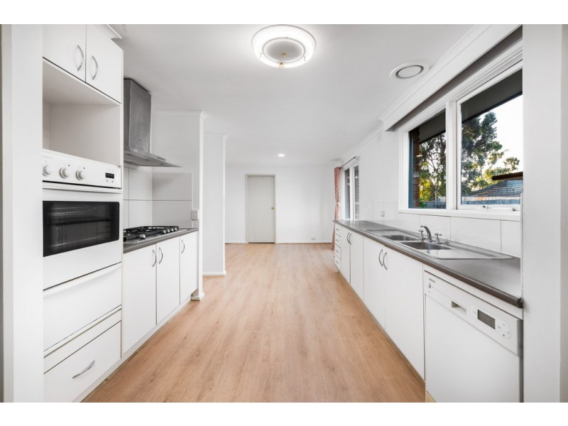 32 Mill Park Drive, Mill Park VIC 3082