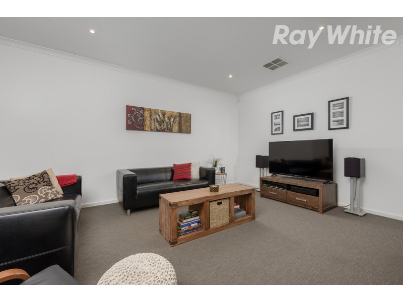 6 Sargood Drive, South Morang VIC 3752