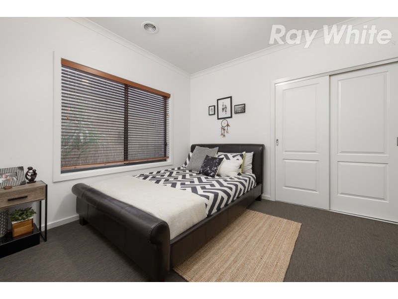 6 Sargood Drive, South Morang VIC 3752