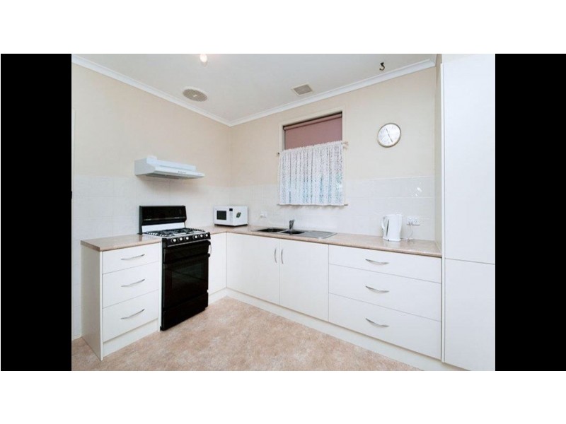 17 Gabonia Avenue, Watsonia VIC 3087