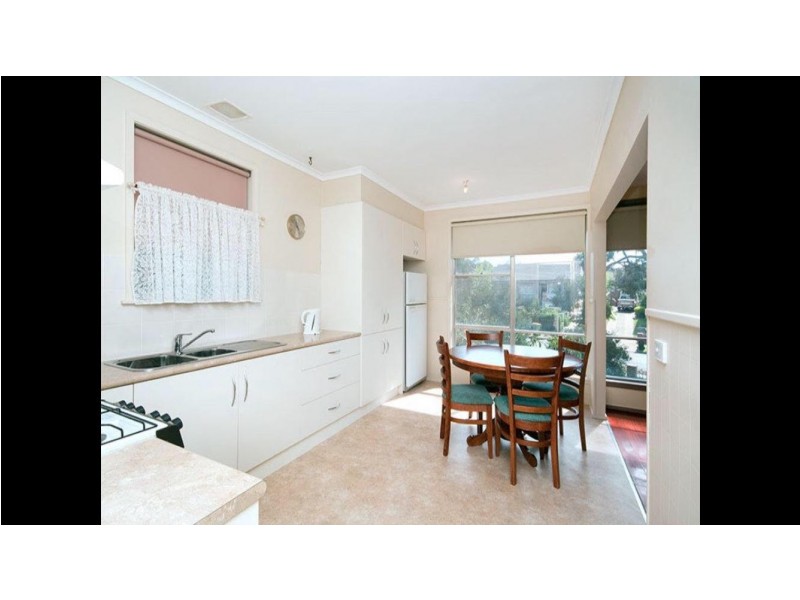 17 Gabonia Avenue, Watsonia VIC 3087