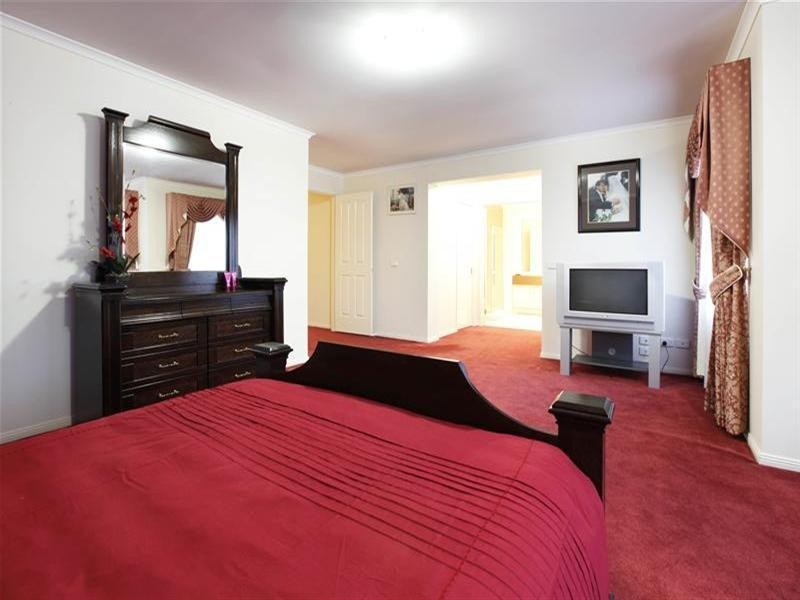 10 Zelkova Terrace, Bundoora VIC 3083