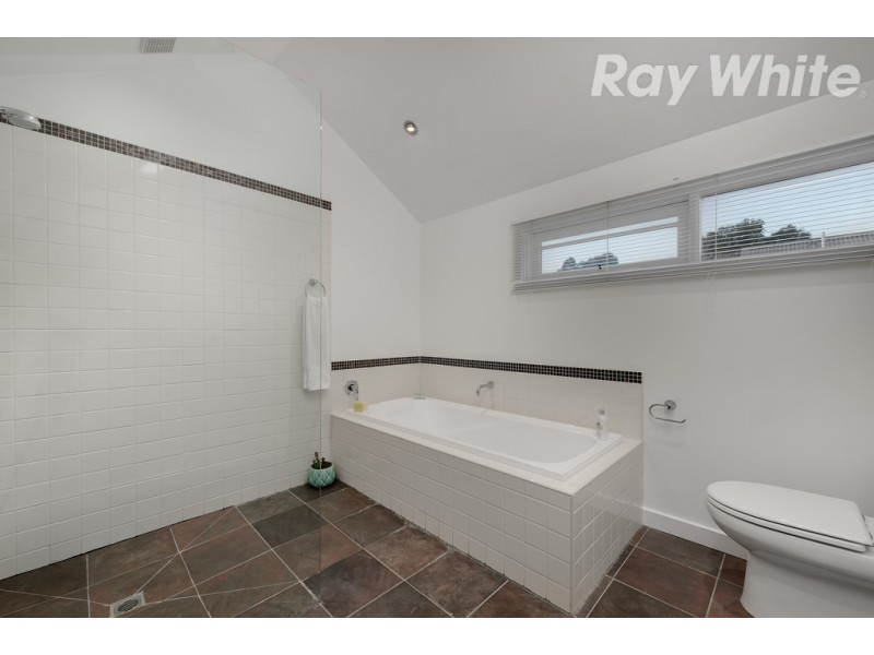 43 Astair Avenue, South Morang VIC 3752