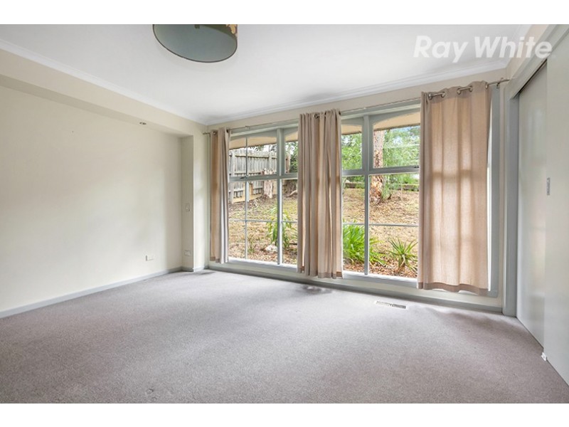 124 St Helena Road, Briar Hill VIC 3088