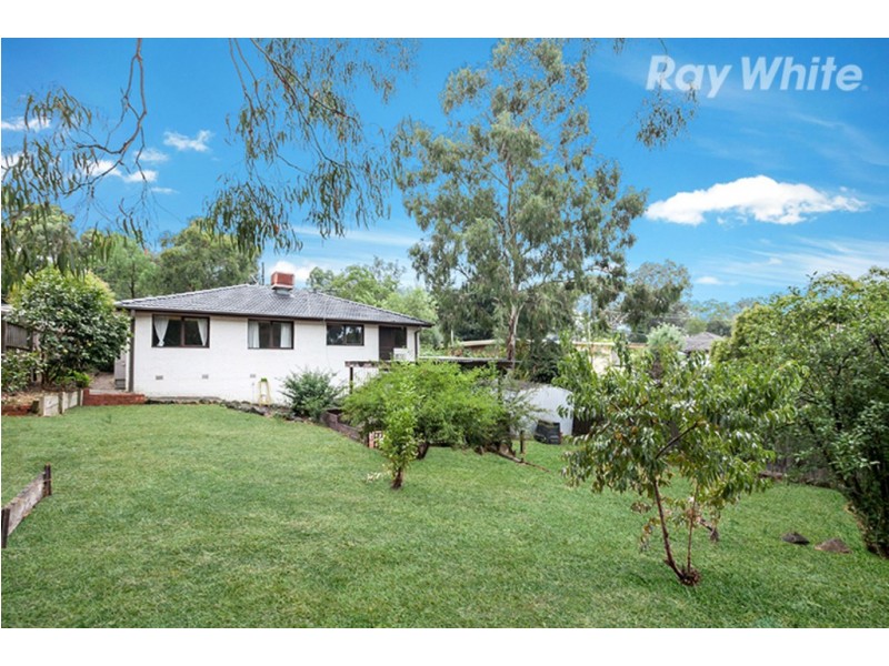 124 St Helena Road, Briar Hill VIC 3088