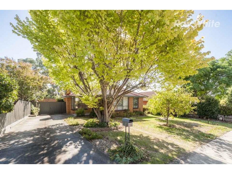 25 Sharpes Road, Watsonia North VIC 3087