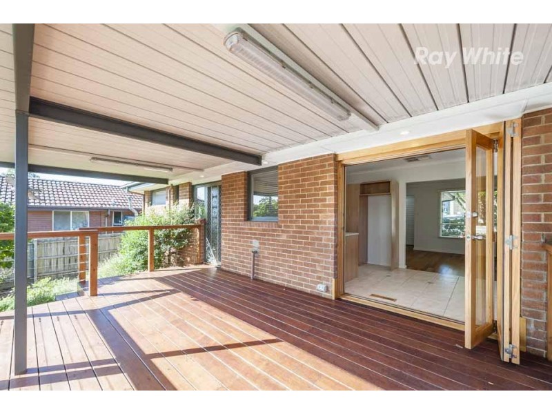 25 Sharpes Road, Watsonia North VIC 3087
