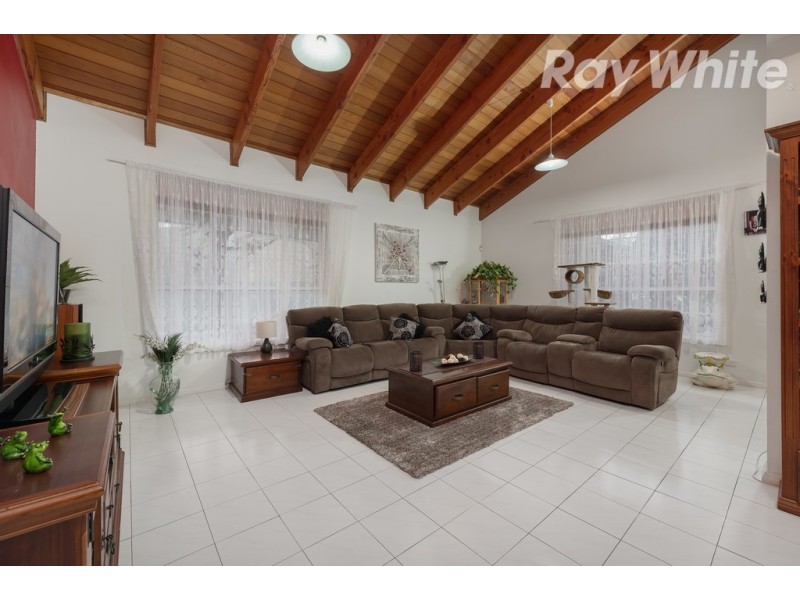 16 Randell Court, Mill Park VIC 3082