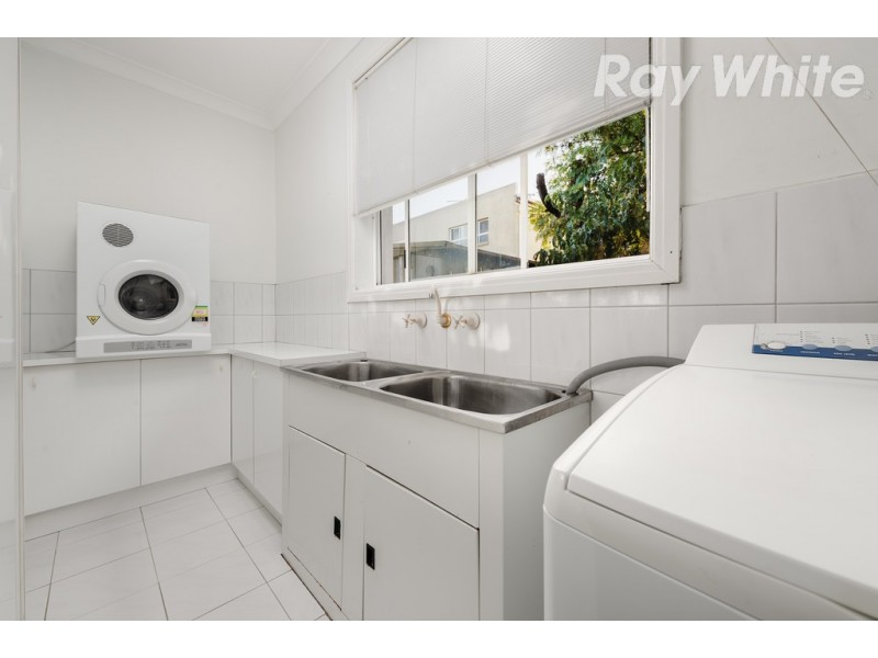 16 Randell Court, Mill Park VIC 3082