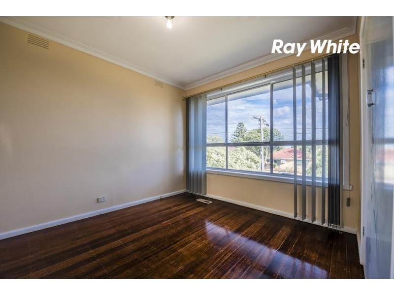 66 Green Avenue, Kingsbury VIC 3083