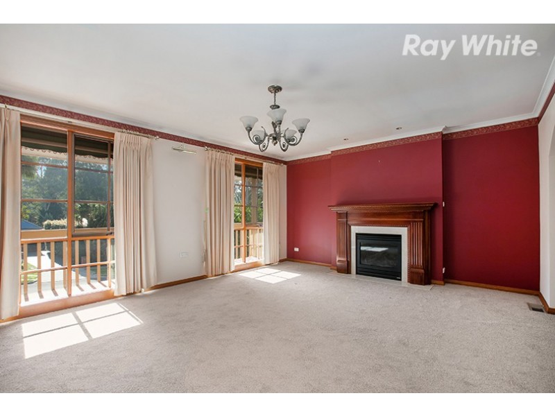 23 Edmund Rice Parade, Watsonia North VIC 3087