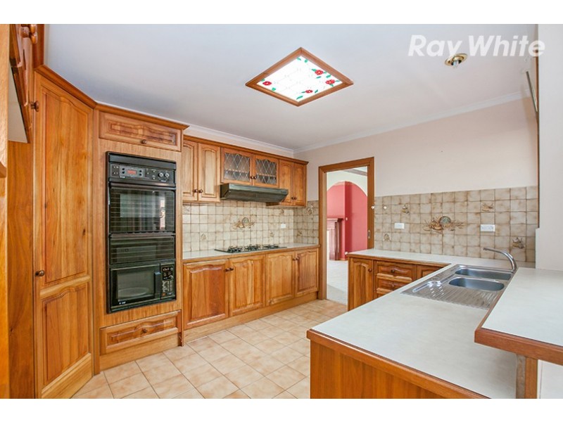 23 Edmund Rice Parade, Watsonia North VIC 3087