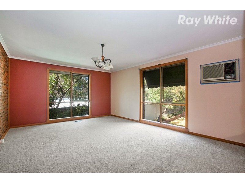 23 Edmund Rice Parade, Watsonia North VIC 3087