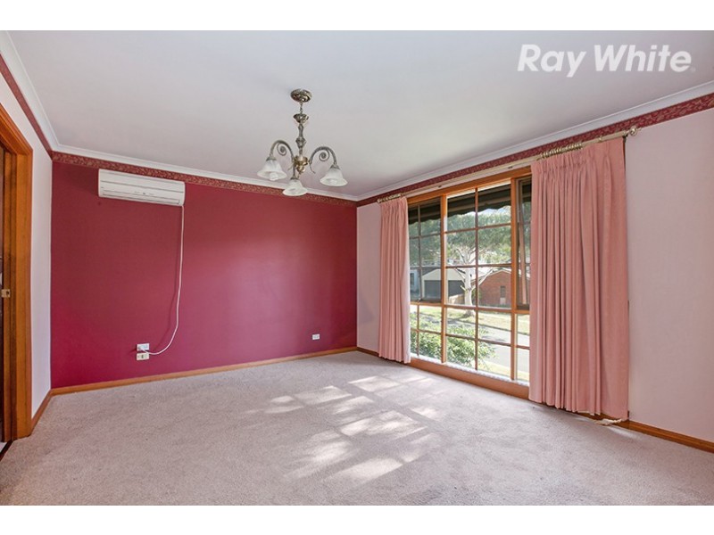23 Edmund Rice Parade, Watsonia North VIC 3087