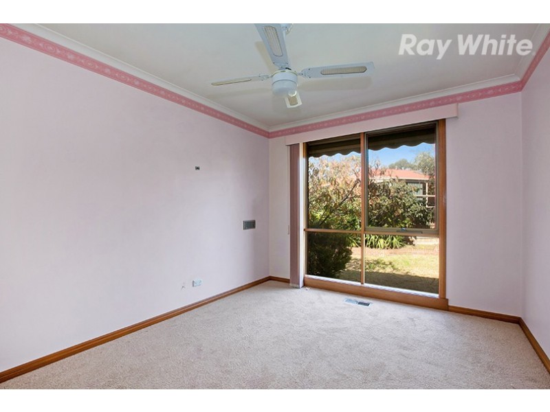 23 Edmund Rice Parade, Watsonia North VIC 3087