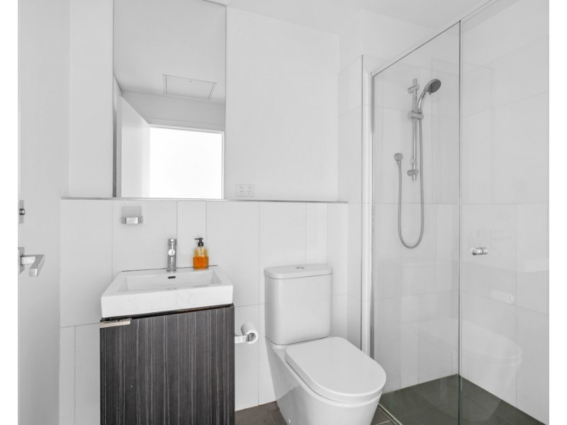 B109/8 Copernicus Crescent, Bundoora VIC 3083