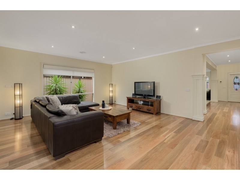 26 Stymie Street, Kingsbury VIC 3083