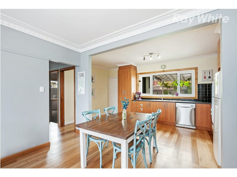 124 Scott Grove, Kingsbury VIC 3083