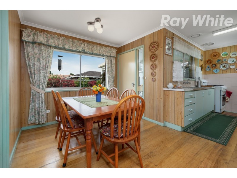 28 Oakwood Road, Albanvale VIC 3021