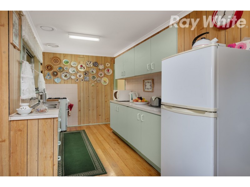 28 Oakwood Road, Albanvale VIC 3021