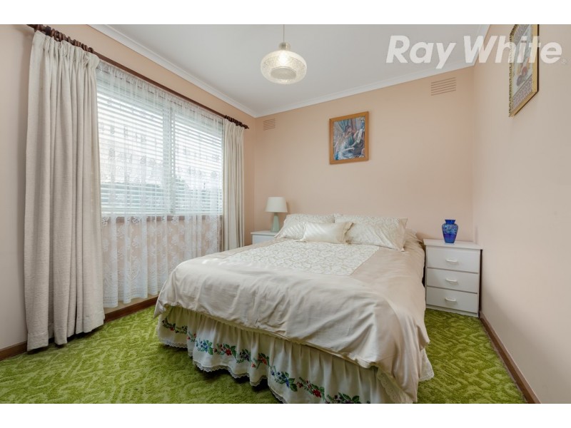 28 Oakwood Road, Albanvale VIC 3021