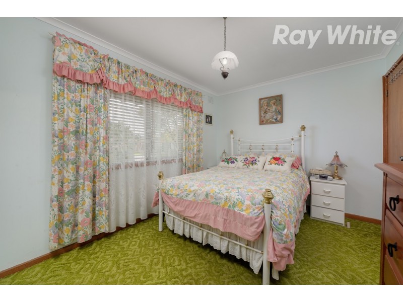 28 Oakwood Road, Albanvale VIC 3021